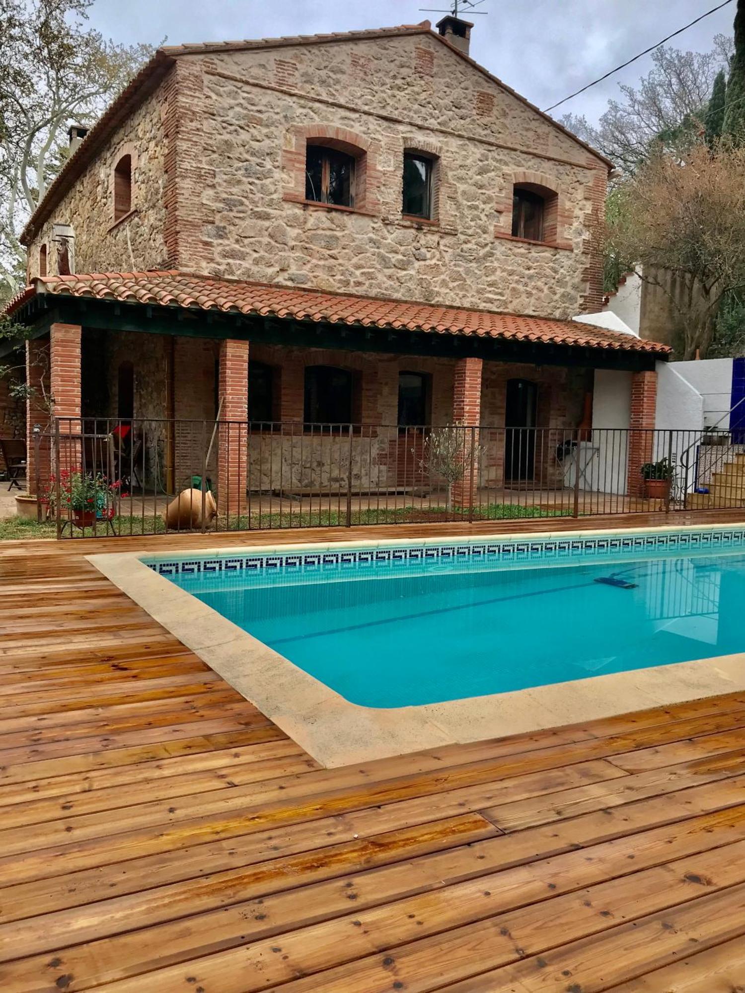 Le Mas Petit Thuir Exterior photo
